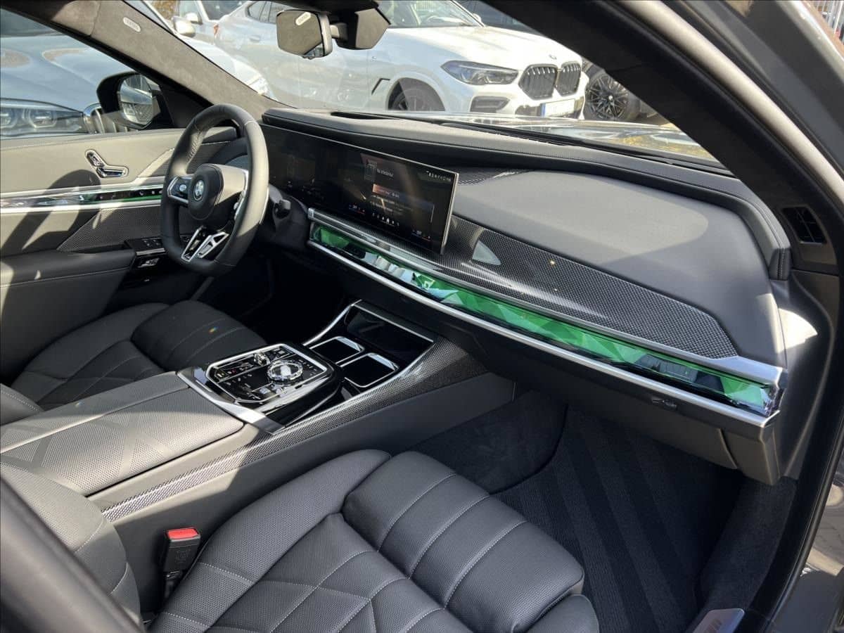 BMW 750 e xDrive M Sport foto 5