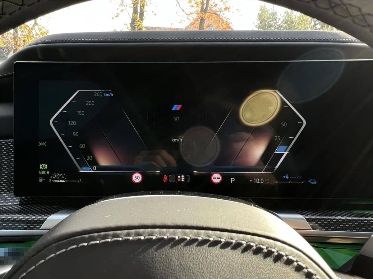 BMW 750 e xDrive M Sport foto 8