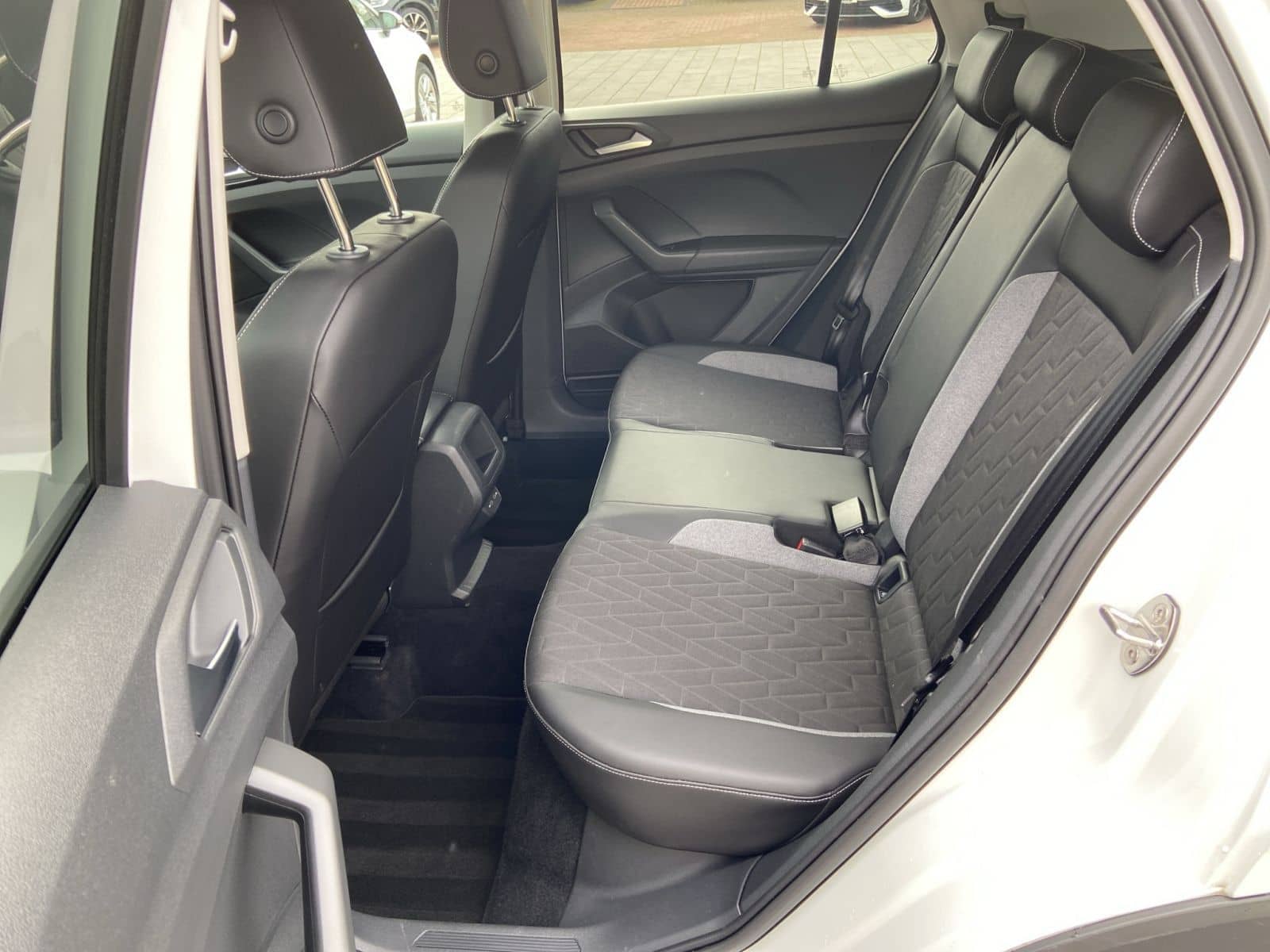 Volkswagen T-Cross 1.0TSI Goal *LED*KLIMA*PDC* foto 14