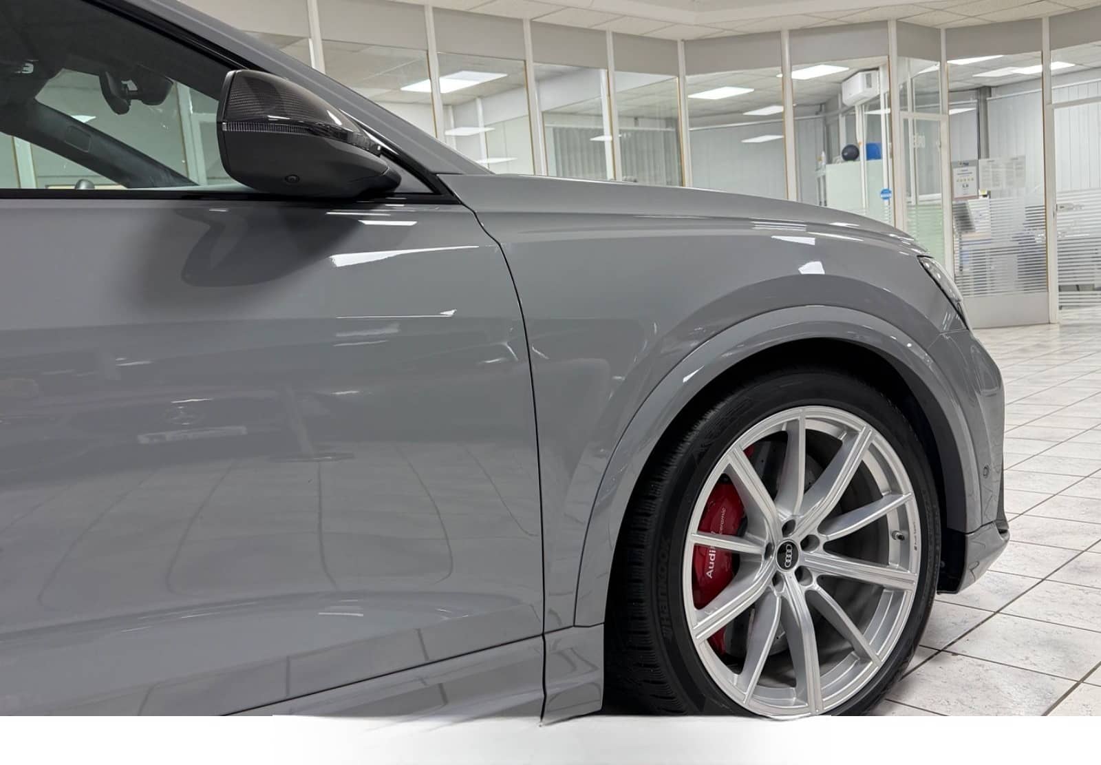 Audi RS Q8 4.0*PANO*KERAMIK*CARBON*MAS*STH*SITZBEL*HU foto 11