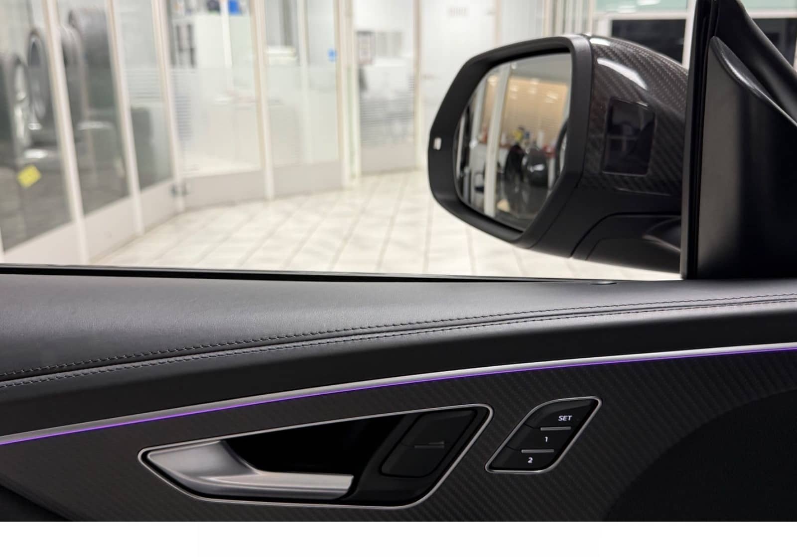 Audi RS Q8 4.0*PANO*KERAMIK*CARBON*MAS*STH*SITZBEL*HU foto 21