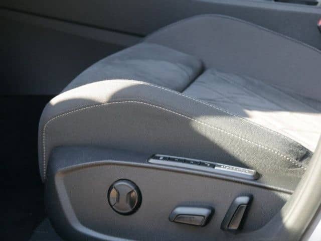 Volkswagen Golf VIII Variant 1.5 eTSI DSG Style Navi AHK LE foto 16