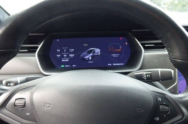 Tesla Model S foto 17