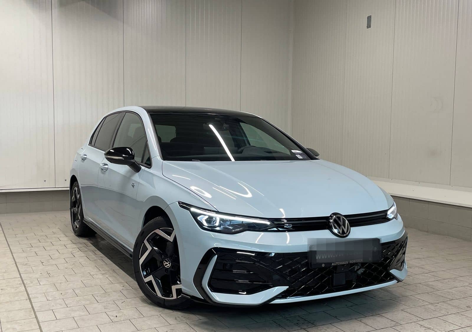 Volkswagen Golf VIII R-Line 2.0 TDI DSG IQ.LIGHT PANO NAVI foto 7