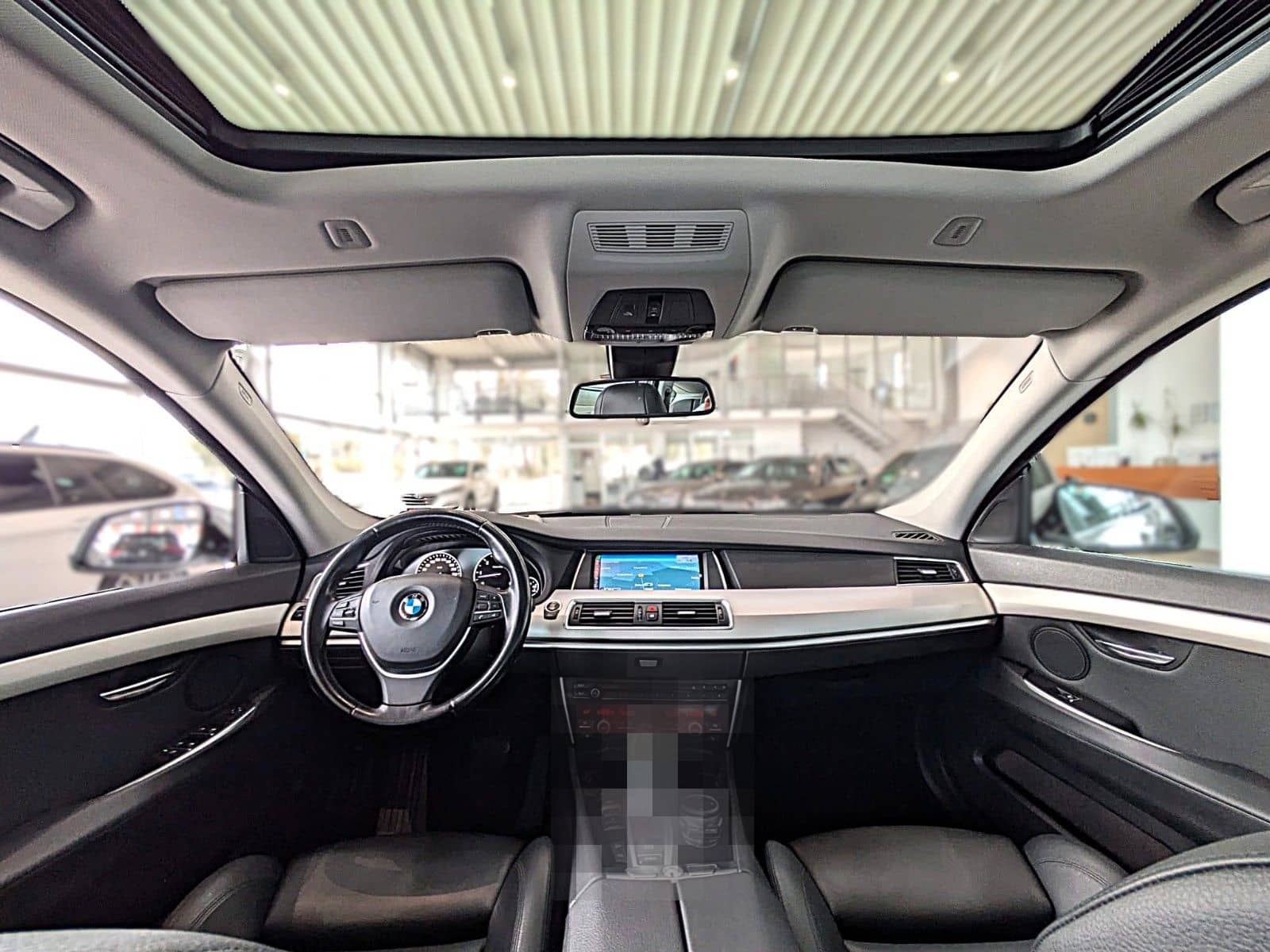 BMW 530d GT xDRIVE LEDER PANO NAVI HiFi HUD STANDH. foto 2