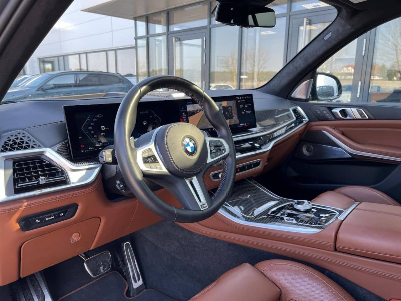 BMW X5 M60i M Sport Pro B&W Sky Lounge AHK ACC HUD foto 9