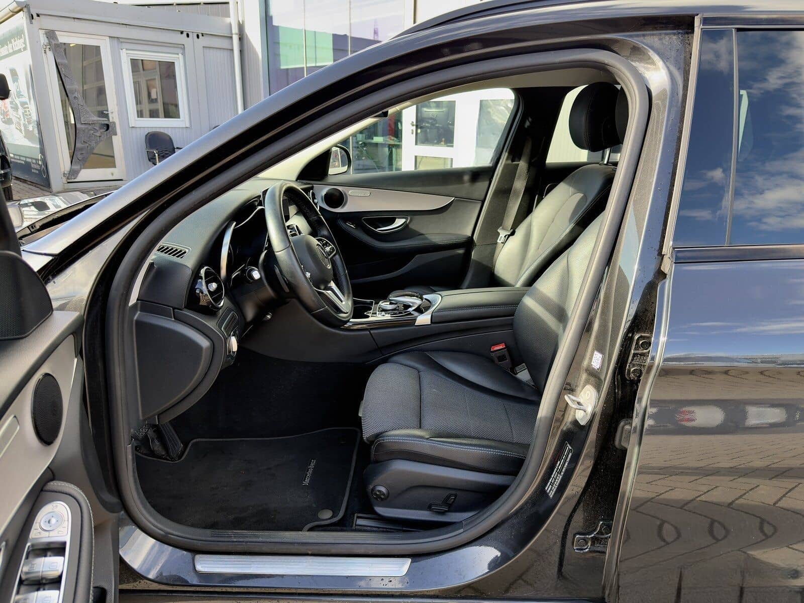 Mercedes-Benz C 180 T Avantgarde (EURO 6d-TEMP) LED/el.Sitzv. foto 19