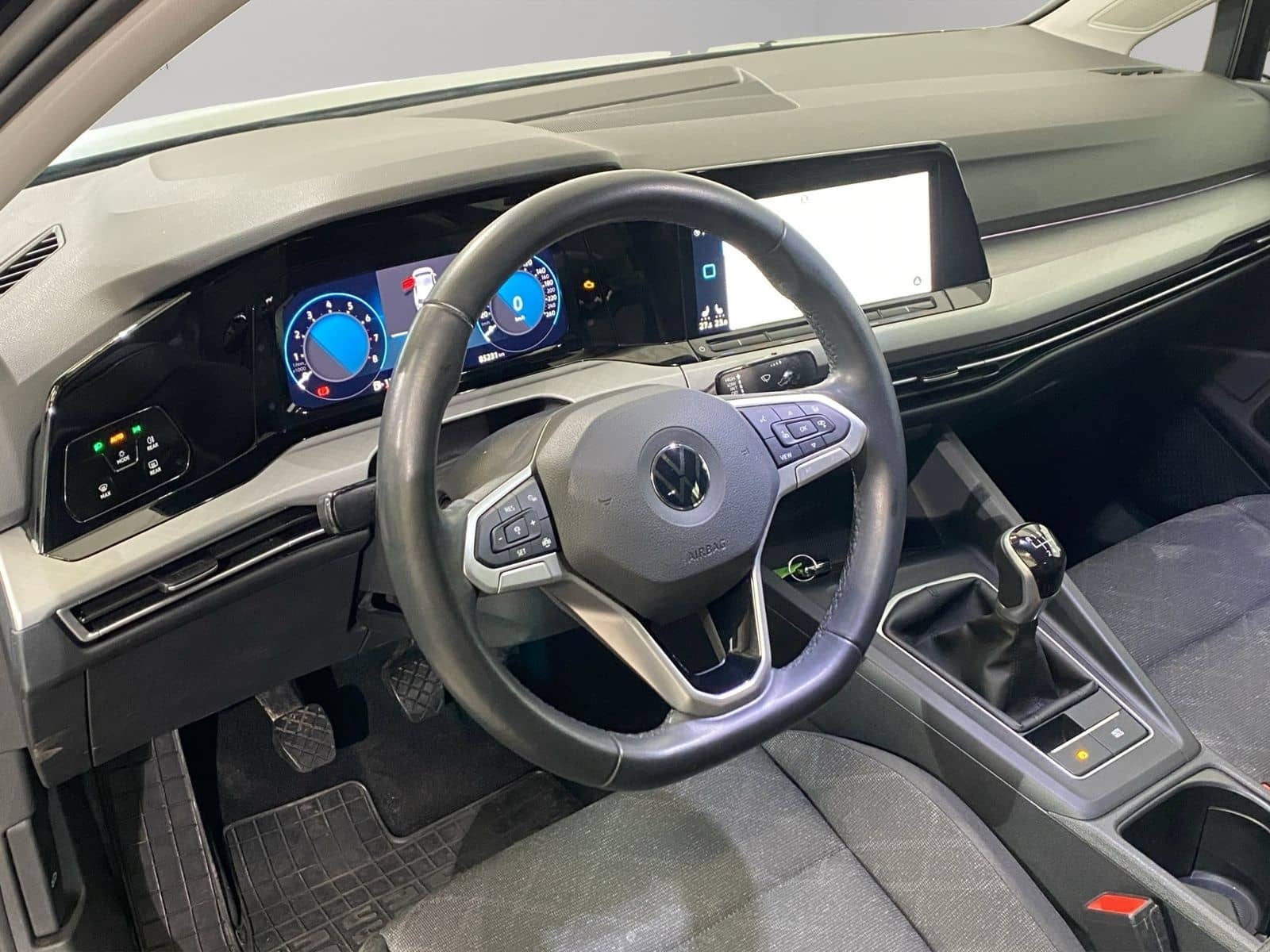 Volkswagen Golf VIII 1.5 TSI Life / Navi LED ACC foto 4