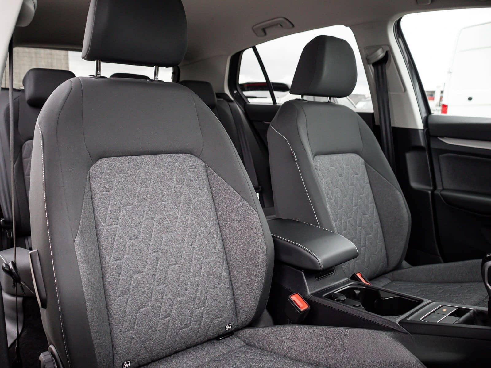 Volkswagen Golf VIII 1.5 TSI Move ACC IQ.Light RearView Par foto 14