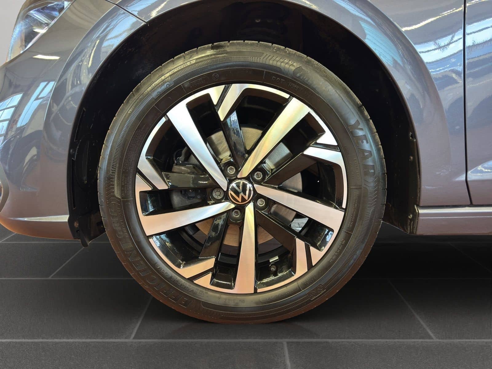 Volkswagen Polo 1.0 TSI DSG Active *Navi*Pano*IQ.Drive*Kame foto 9