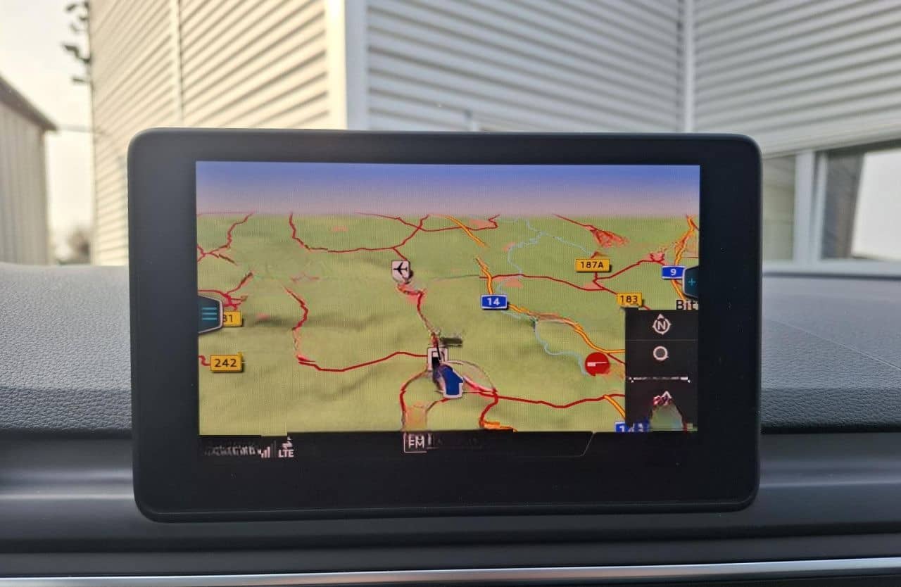 Audi A4 AVANT 40 TFSI STHZ+CAM+LED+SHZ+NAVI foto 15