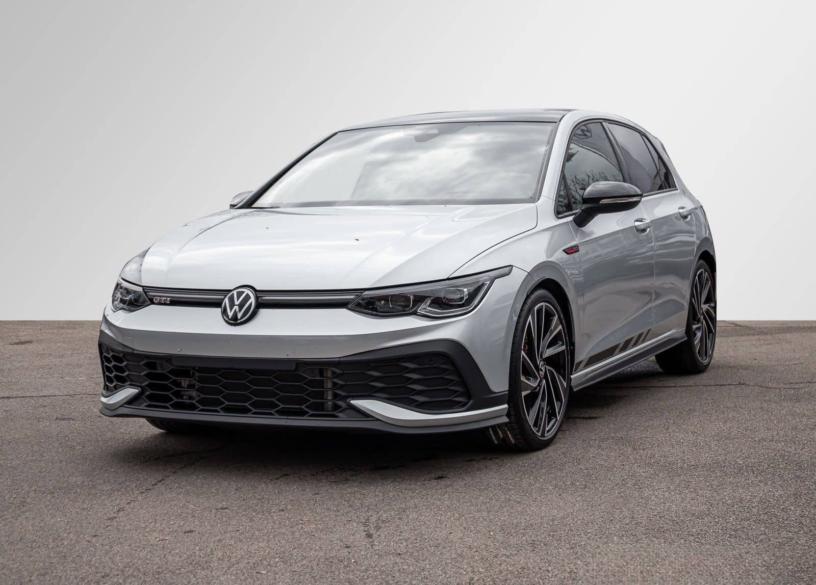 Volkswagen Golf VIII GTI Clubsport 2.0 TSI IQ.Light Navi Pa foto 3