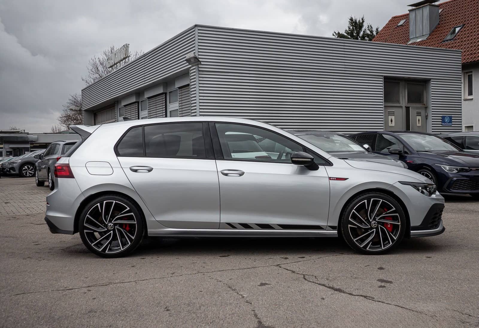 Volkswagen Golf VIII GTI Clubsport 2.0 TSI IQ.Light Navi Pa foto 6