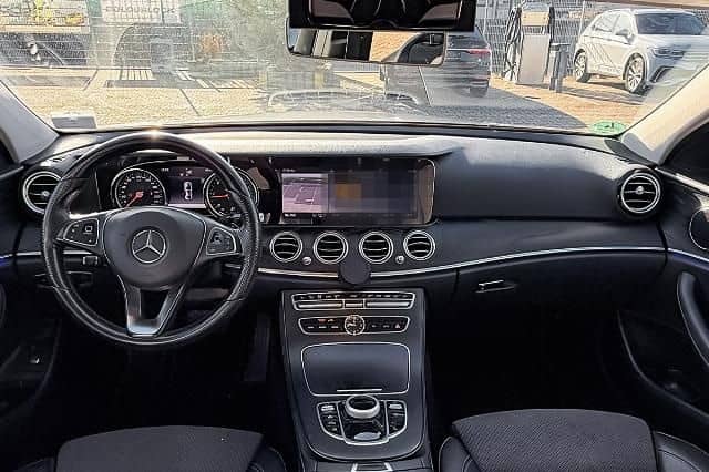 Mercedes-Benz E 200 d Avantgarde.Navi.RFK.SHZ foto 20