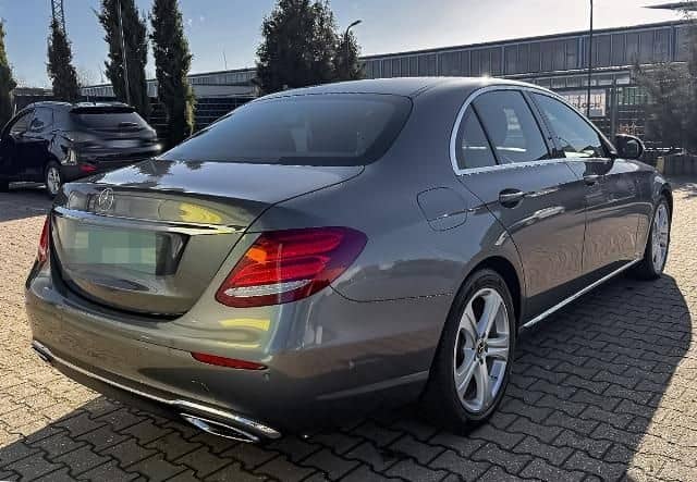 Mercedes-Benz E 200 d Avantgarde.Navi.RFK.SHZ foto 4