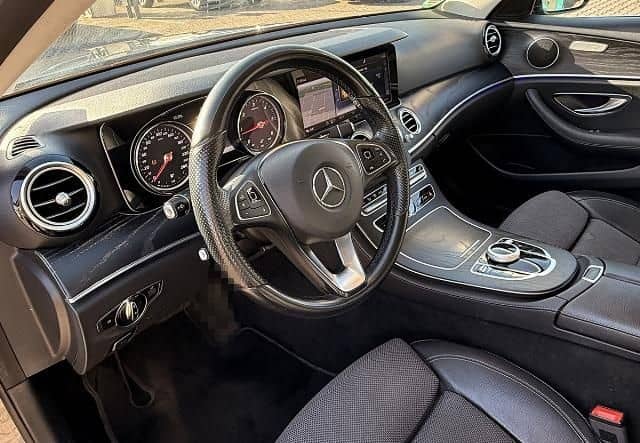 Mercedes-Benz E 200 d Avantgarde.Navi.RFK.SHZ foto 8