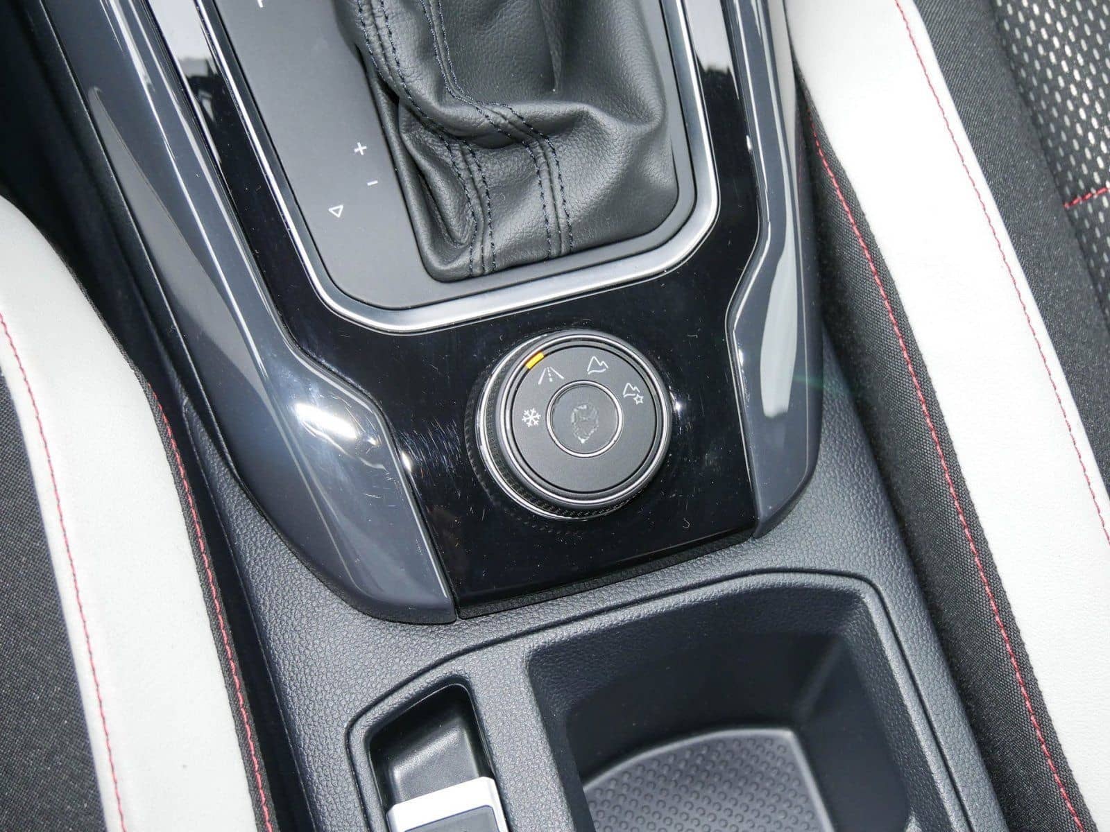 Volkswagen T-Roc 2.0 TSI Sport 4Motion DSG LED ACC Navi foto 11