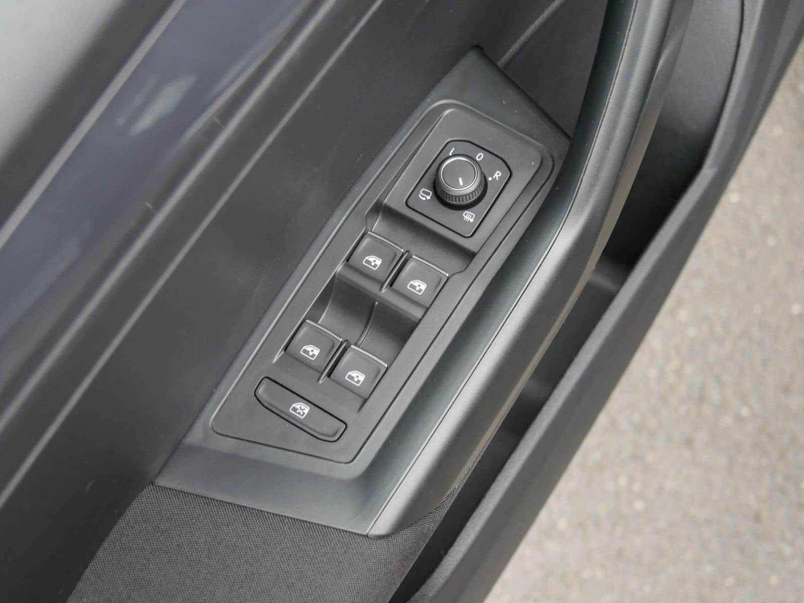 Volkswagen T-Roc 2.0 TSI Sport 4Motion DSG LED ACC Navi foto 15