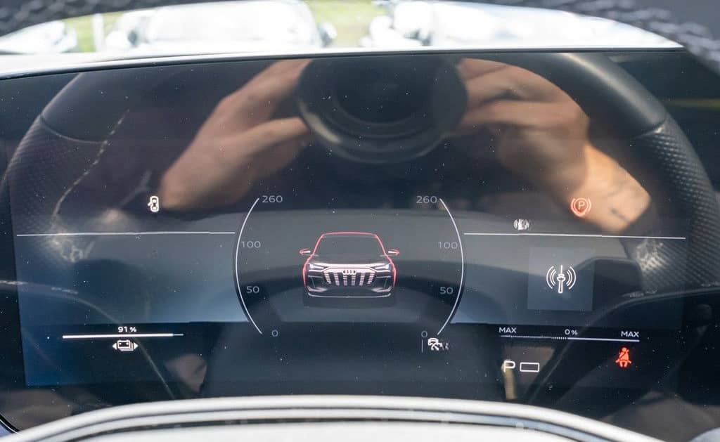 Audi Q6 SUV e-tron quattro 285 kW LUFTF. ACC PANO B+O foto 14