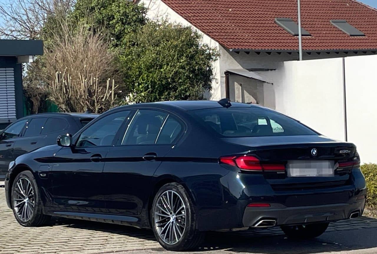BMW 530e M Sport Leder KomfSitze+Belüftung LiveProf foto 7