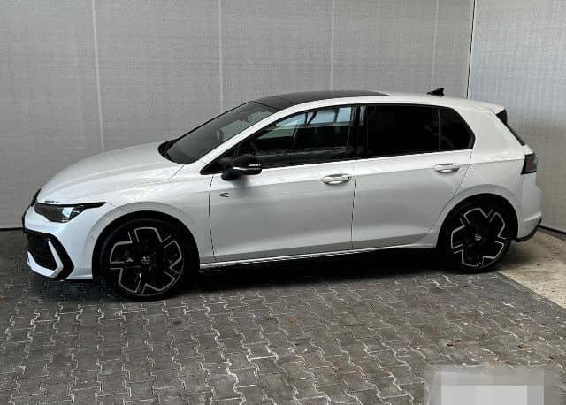 Volkswagen Golf VIII 2.0 TDI DSG R-Line Navi ACC Pano STHZ foto 2
