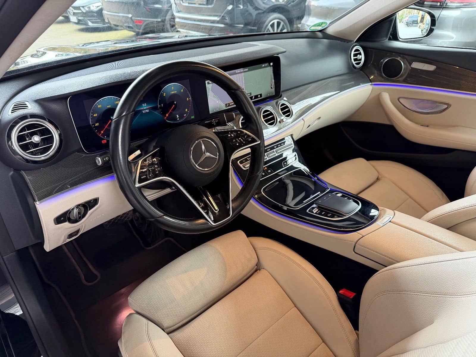 Mercedes-Benz E 220d Limo AMG LINE/NIGHT/TOTW/WIDE/LED foto 2