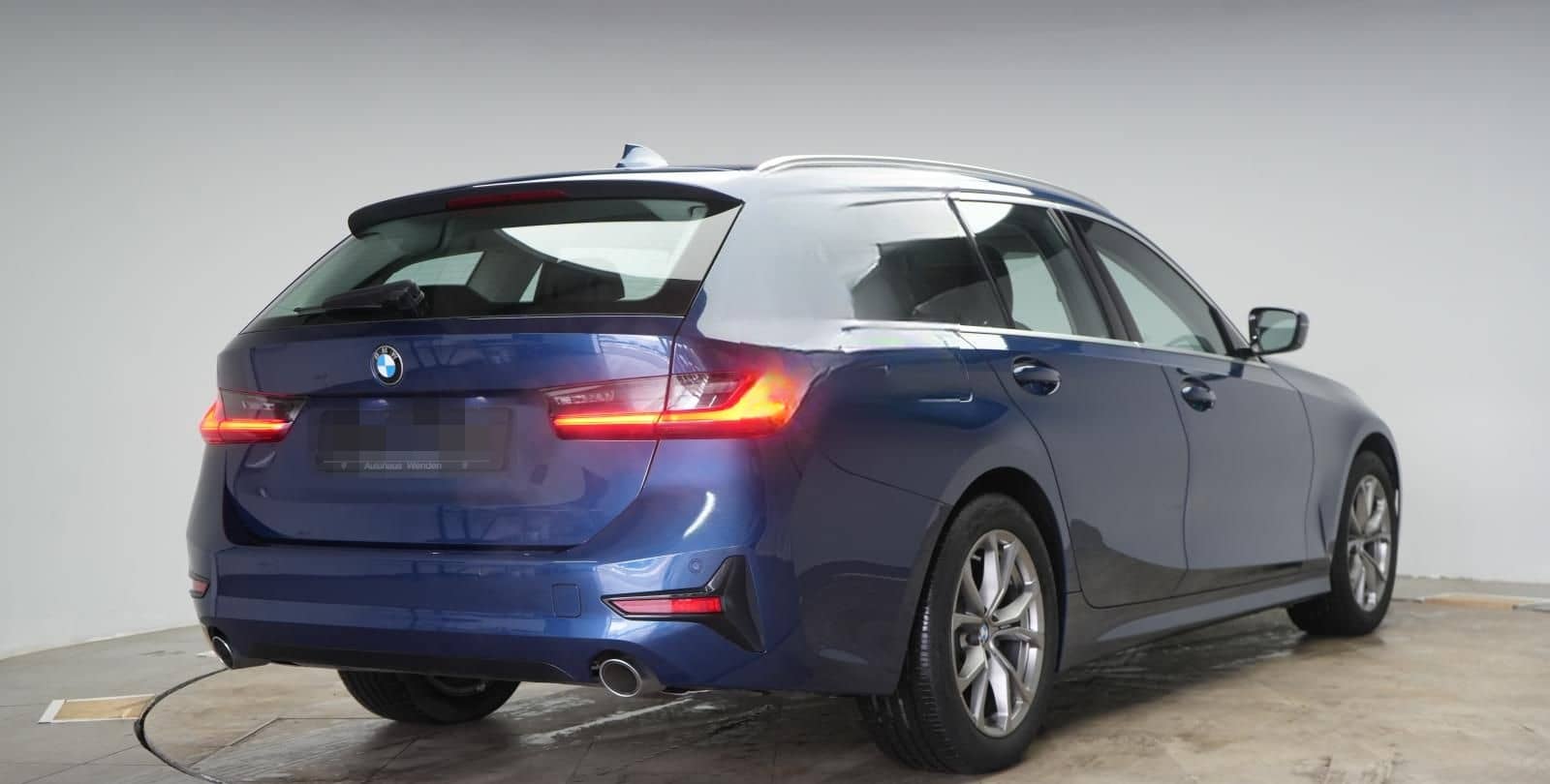 BMW 318 d Touring Sport Line Leder/ACC/Virtual/Carpl foto 4