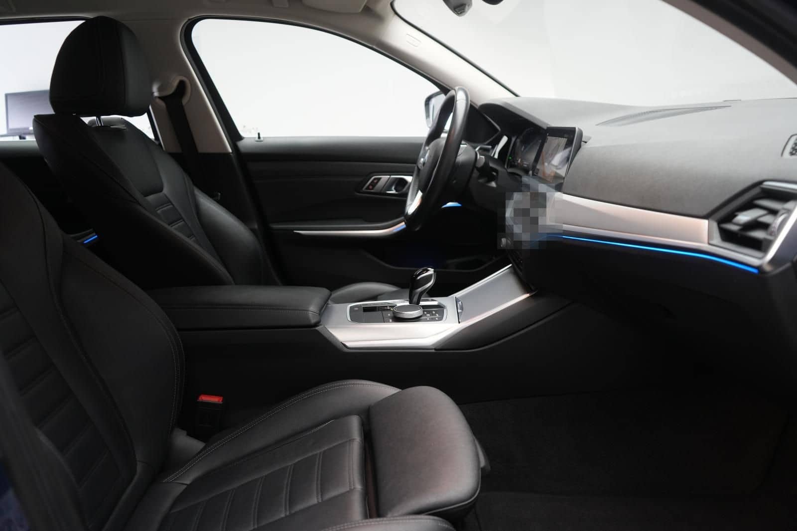 BMW 318 d Touring Sport Line Leder/ACC/Virtual/Carpl foto 6