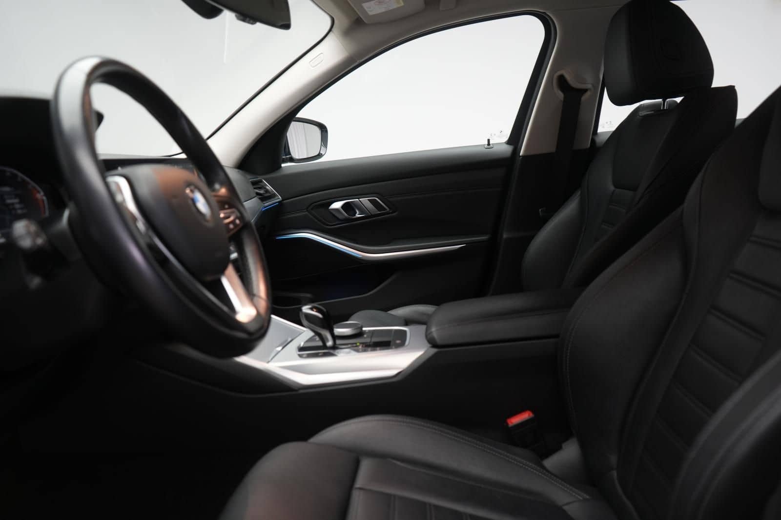 BMW 318 d Touring Sport Line Leder/ACC/Virtual/Carpl foto 9