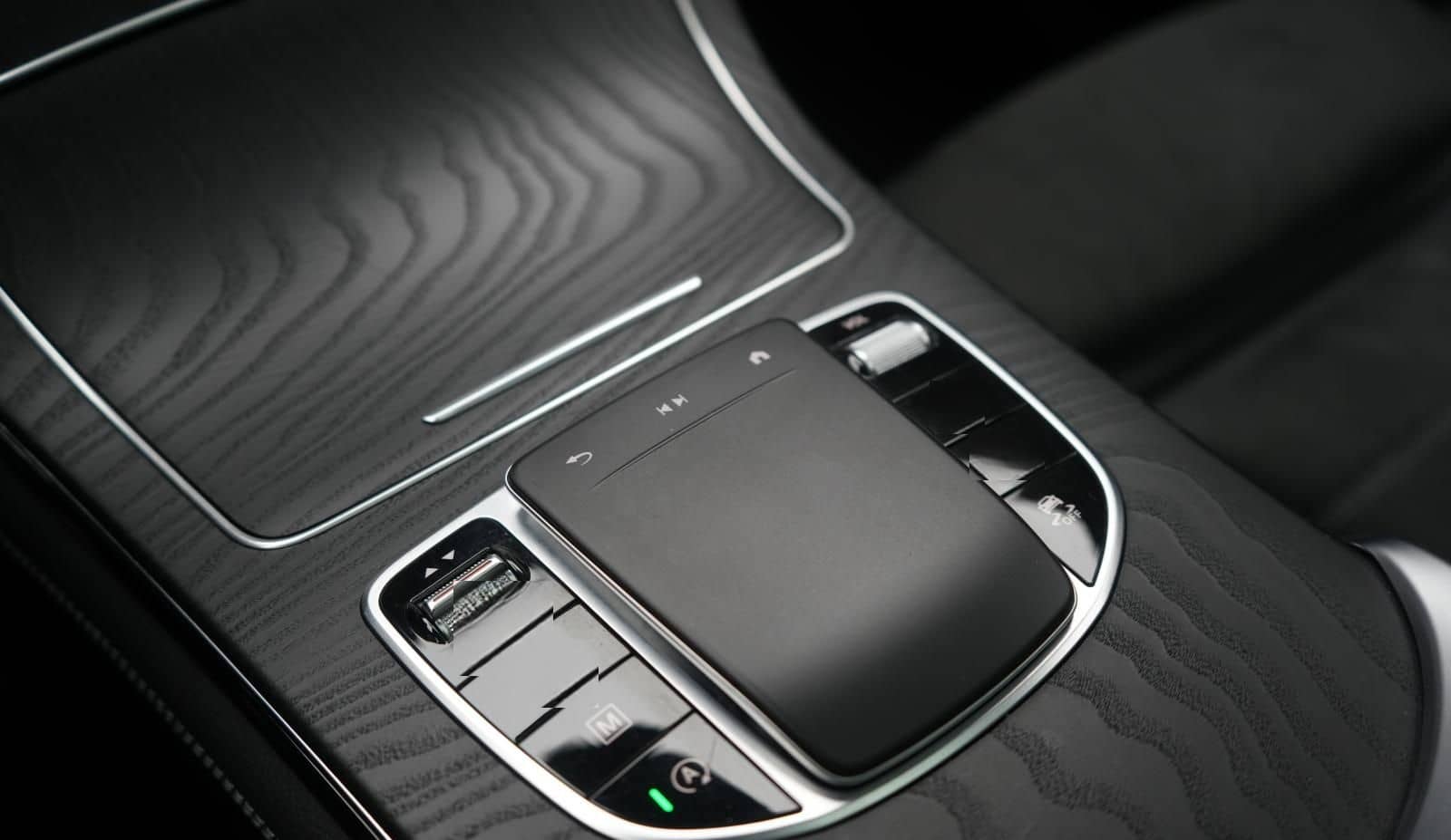 Mercedes-Benz GLC 300 d 4Matic 9G-Tronic AMG Distronic/Kamera/ foto 19