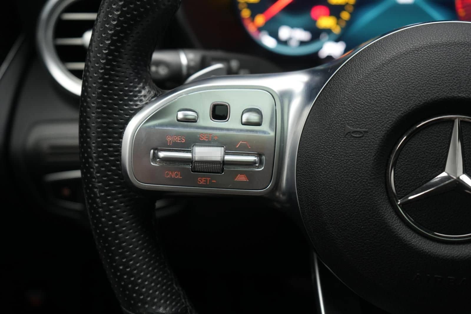 Mercedes-Benz GLC 300 d 4Matic 9G-Tronic AMG Distronic/Kamera/ foto 21