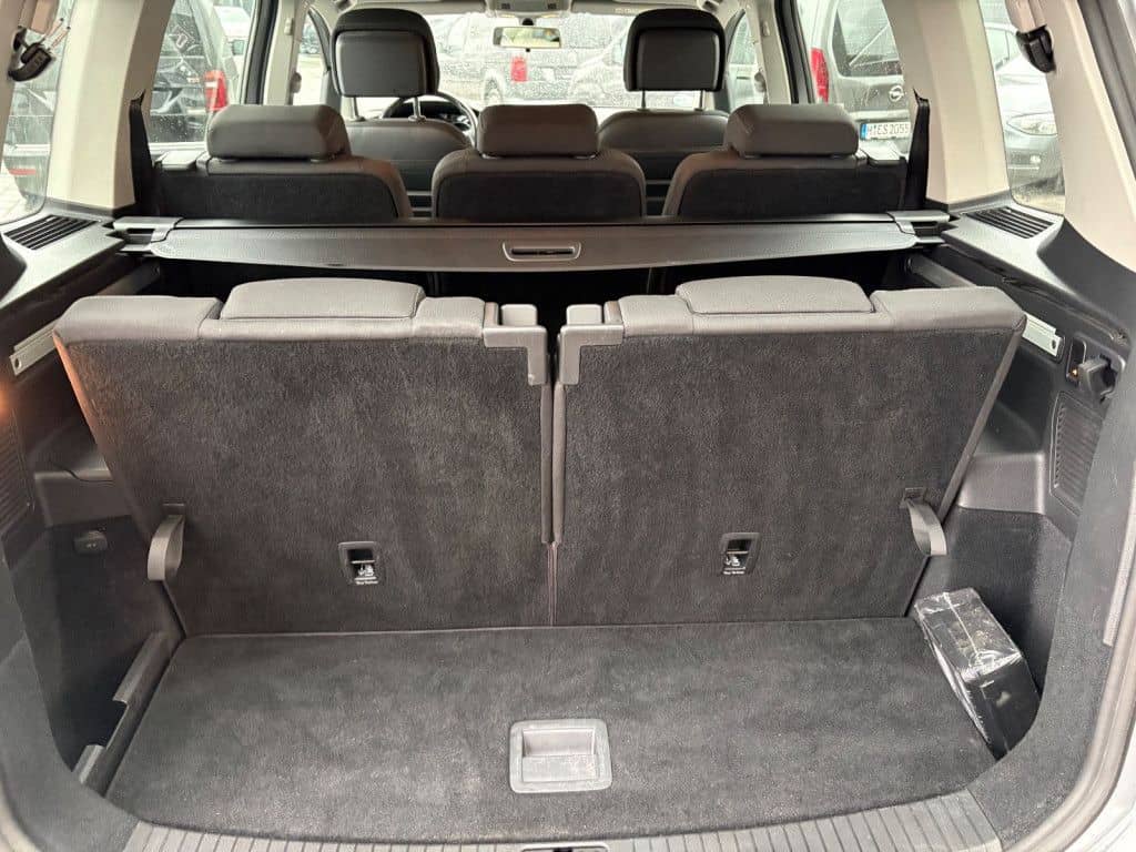 Volkswagen Touran Comfortline BMT *7-SITZER/AHK/NAVI* foto 17