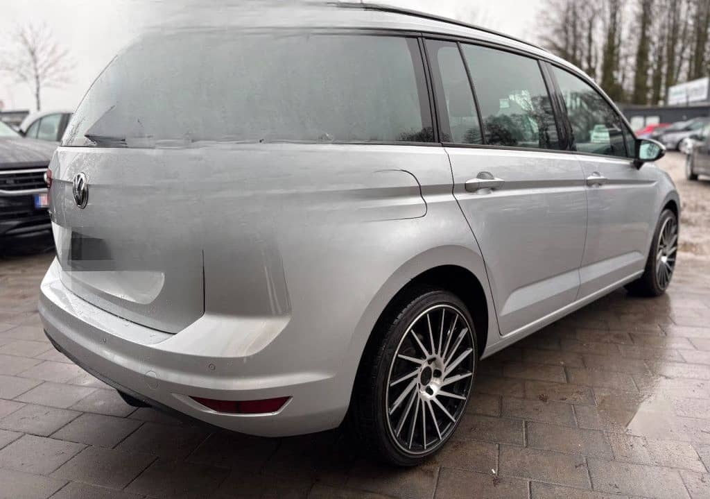 Volkswagen Touran Comfortline BMT *7-SITZER/AHK/NAVI* foto 5