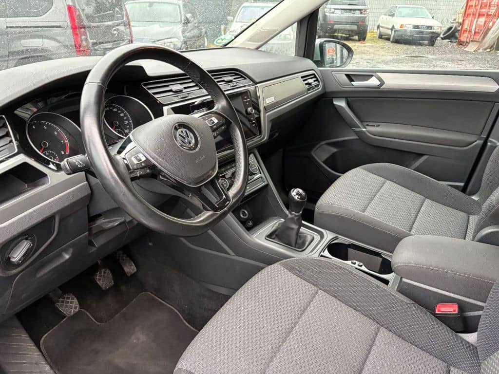 Volkswagen Touran Comfortline BMT *7-SITZER/AHK/NAVI* foto 7