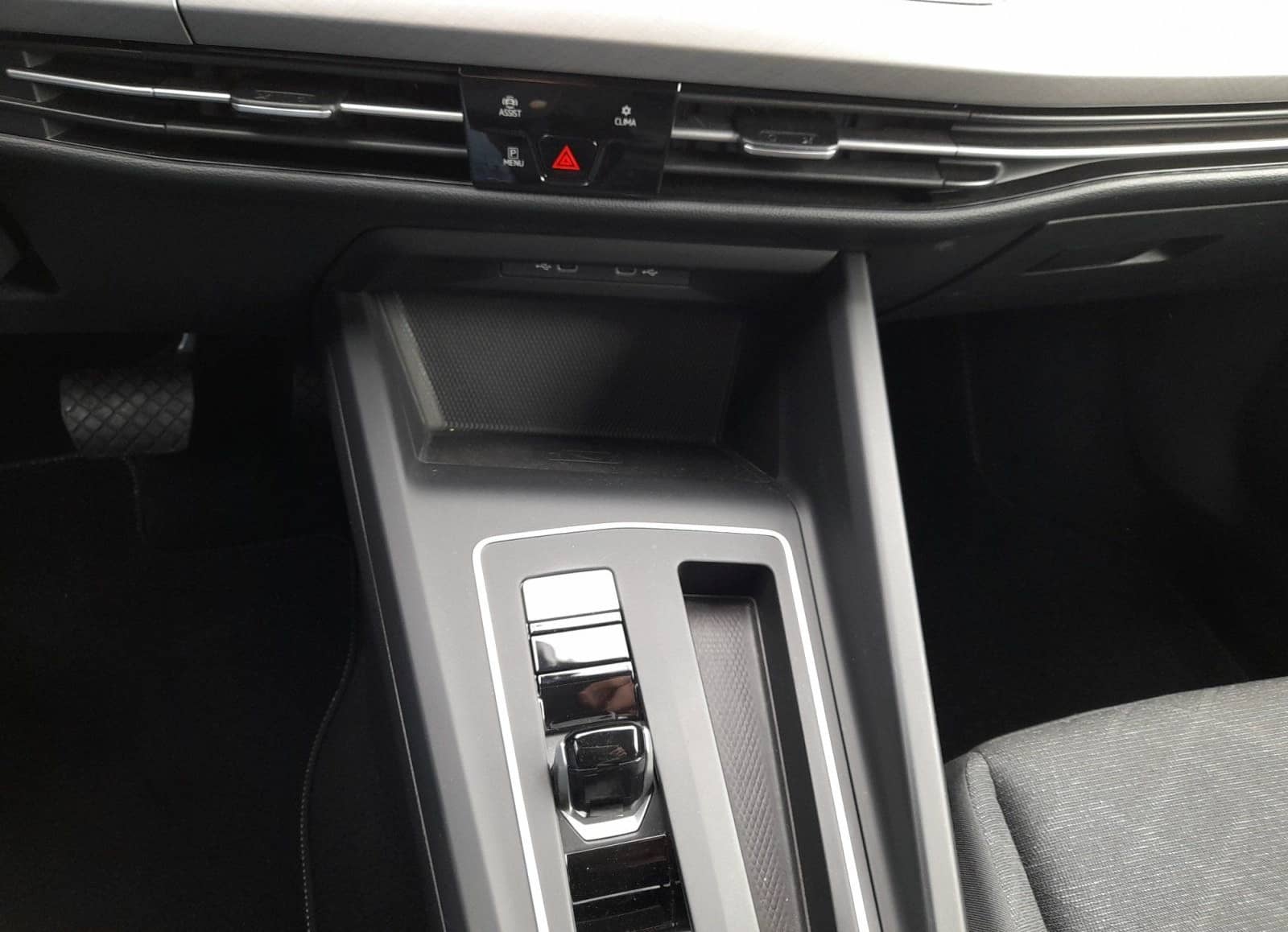 Volkswagen Golf VIII Variant 2.0 TDI Life Navi ACC CarPlay foto 10