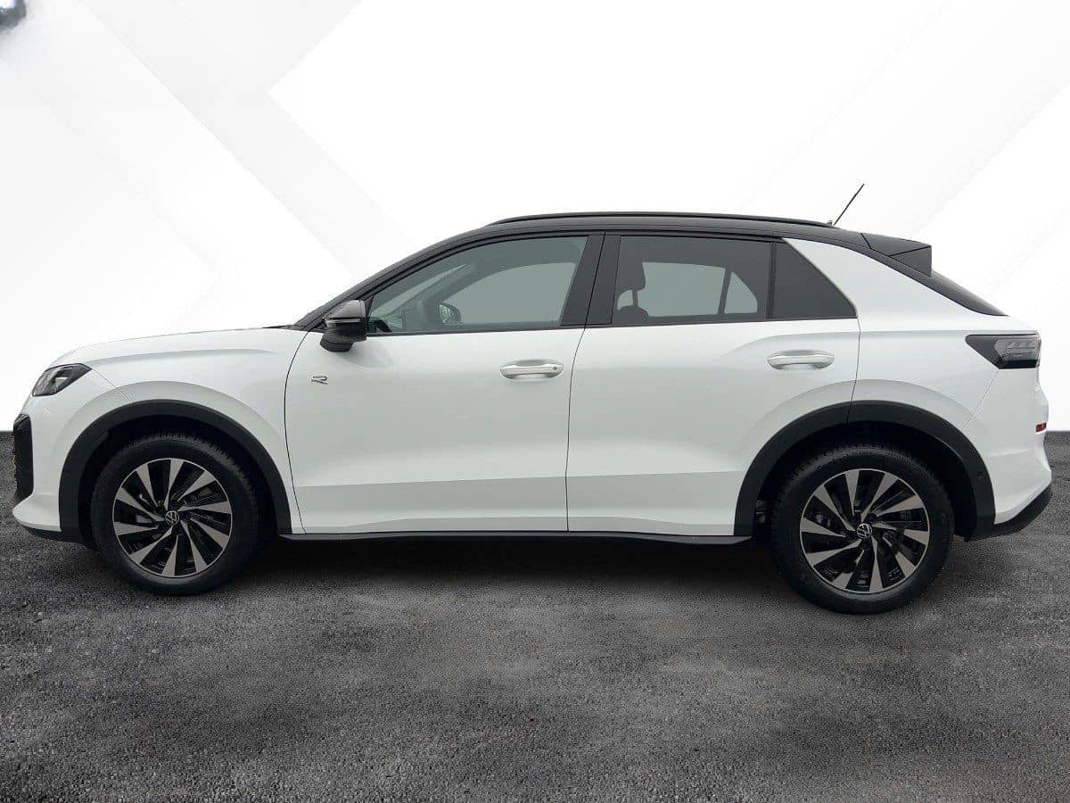 Volkswagen T-Roc 1.5 eTSI DSG R-Line Nav BlackStyle HUD 360 foto 3