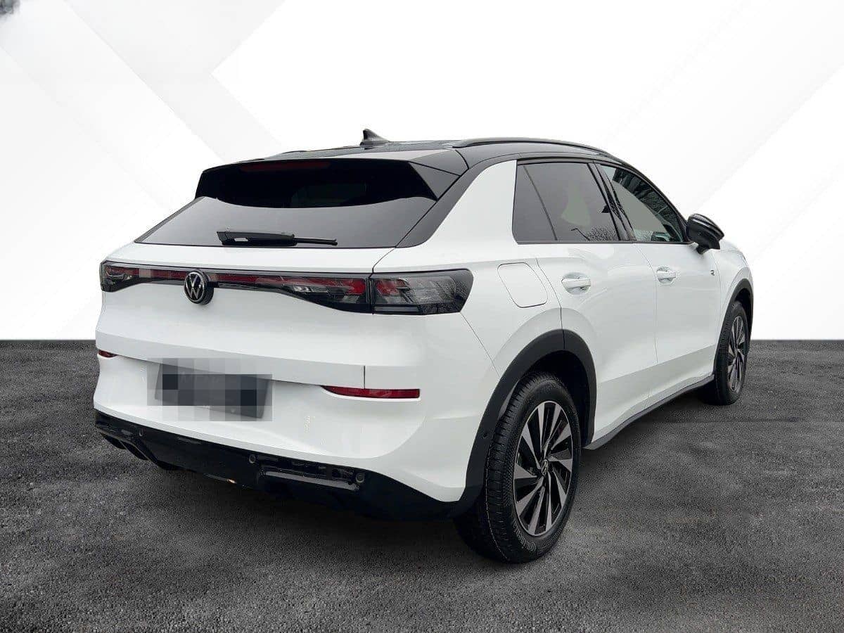Volkswagen T-Roc 1.5 eTSI DSG R-Line Nav BlackStyle HUD 360 foto 5