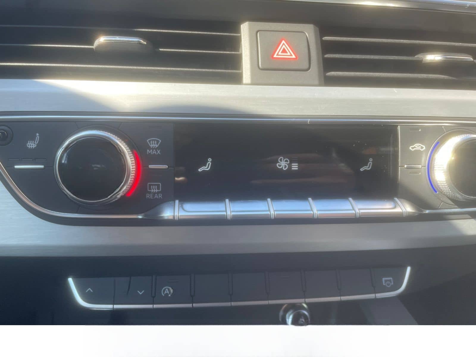 Audi A4 2.0 TFSI Sport Avant LED CAM Navi AHK STH foto 19