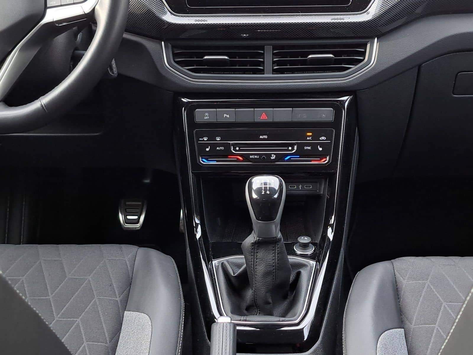 Volkswagen T-Cross 1.0 TSI Goal LED*ACC*Digital*'Navi foto 9