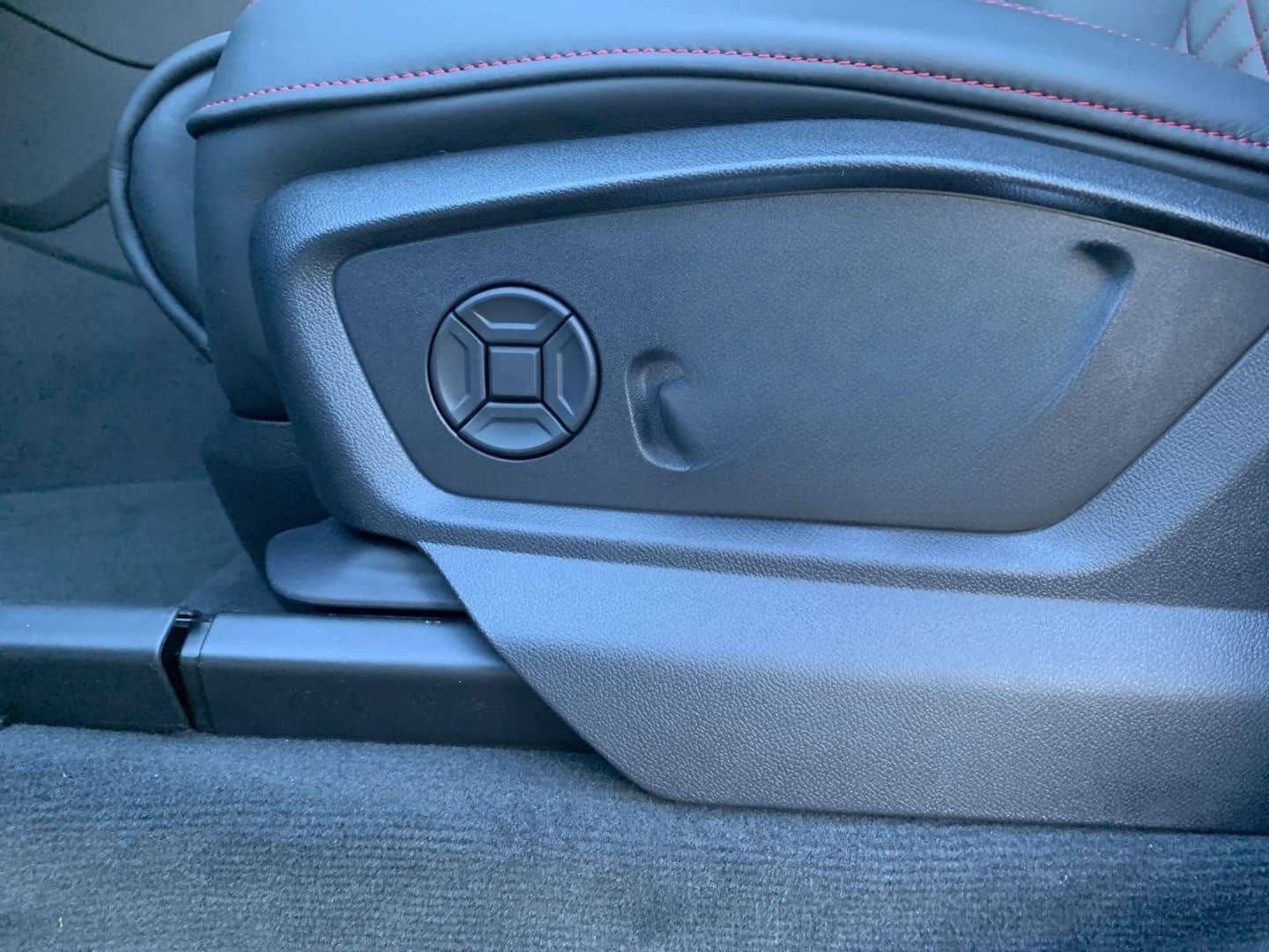 Audi Q8 quattro tiptronic 50 TDI qu.Allradlkg+AHZ+Pan foto 20