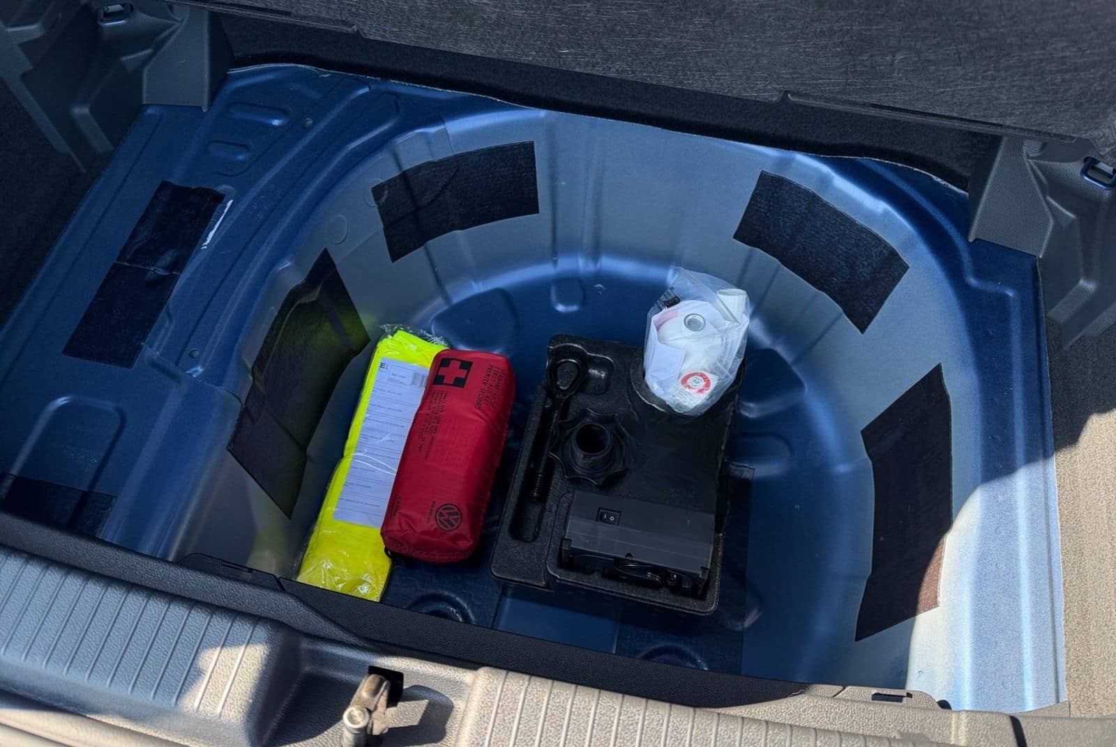 Volkswagen T-Cross United 1.0 TSI ACC PDC NAVI DAB SHZ foto 21