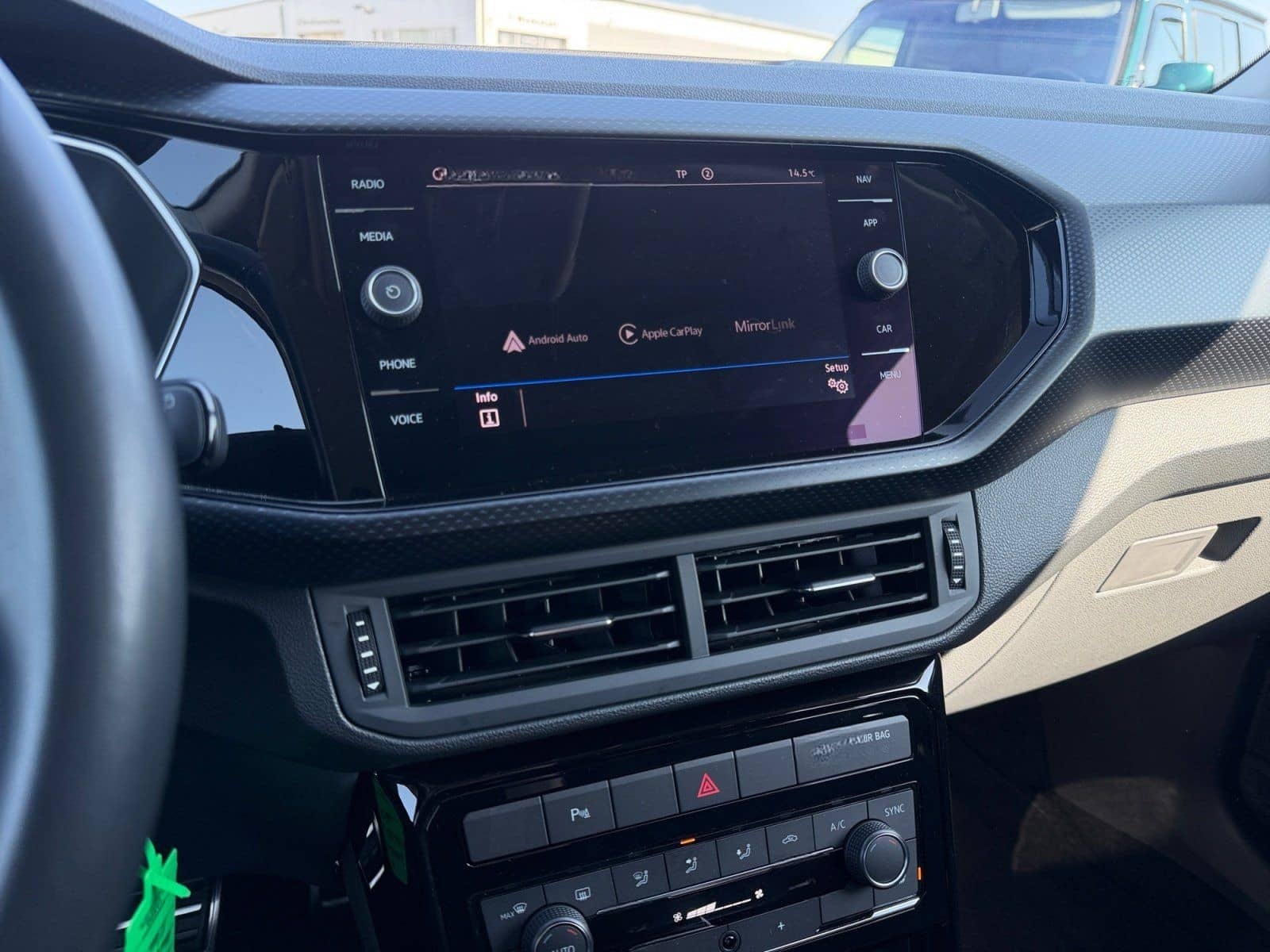 Volkswagen T-Cross United 1.0 TSI ACC PDC NAVI DAB SHZ foto 23