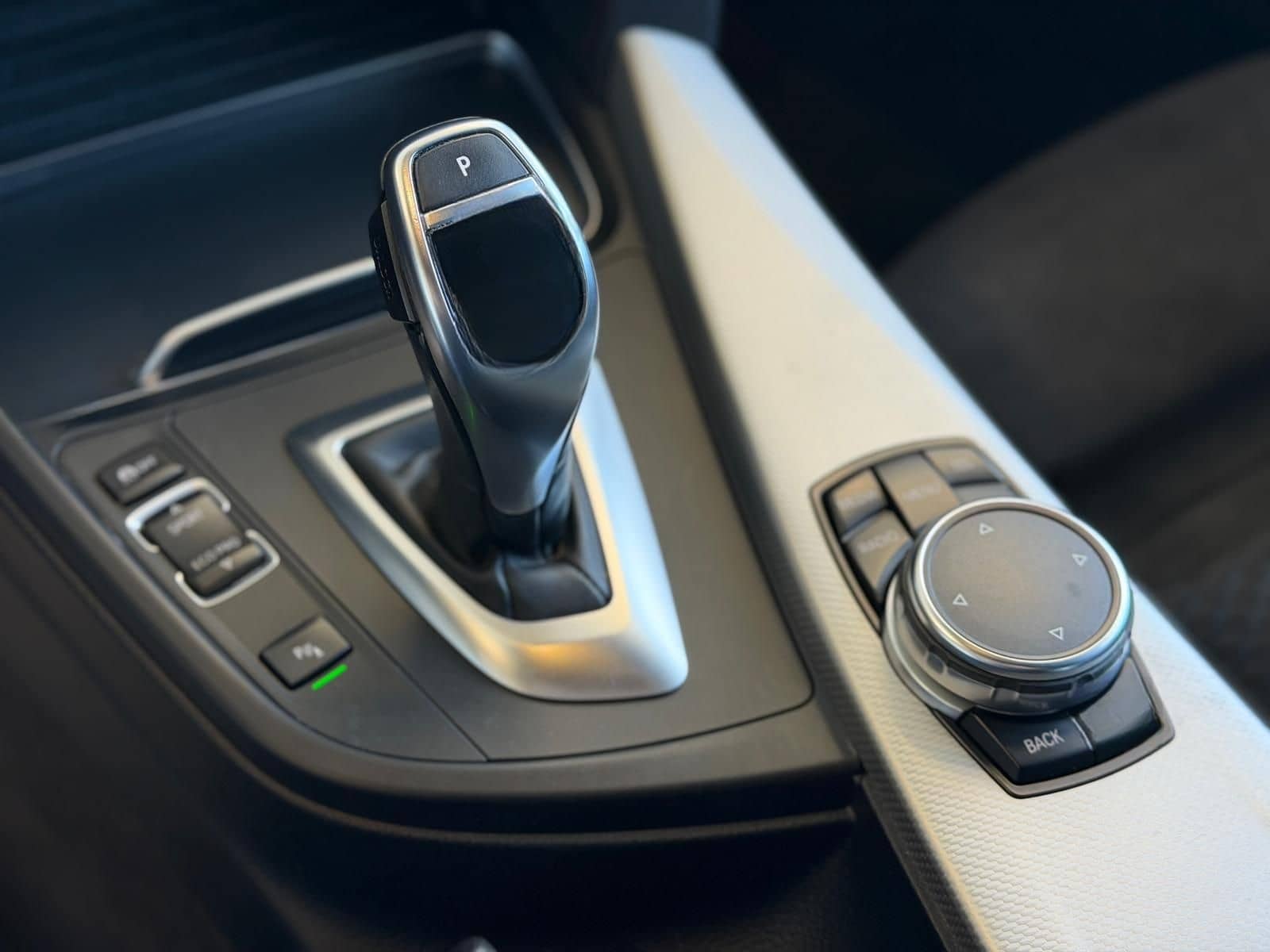 BMW 420d GRAN COUPE M-SPORT LED NAVI HUD HIFI AHK 19 foto 15