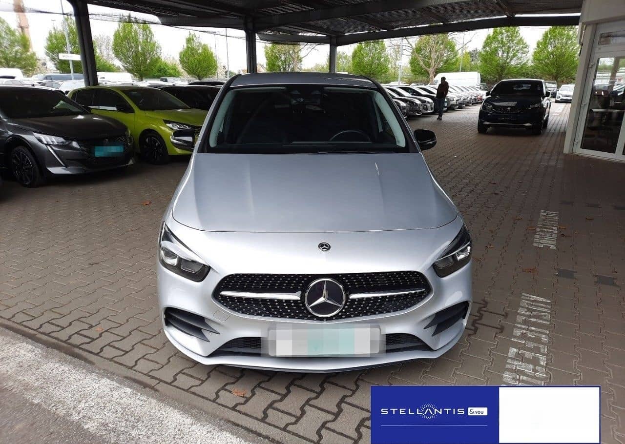 Mercedes-Benz B 180 (BM 247) B 180 (247.084) foto 2