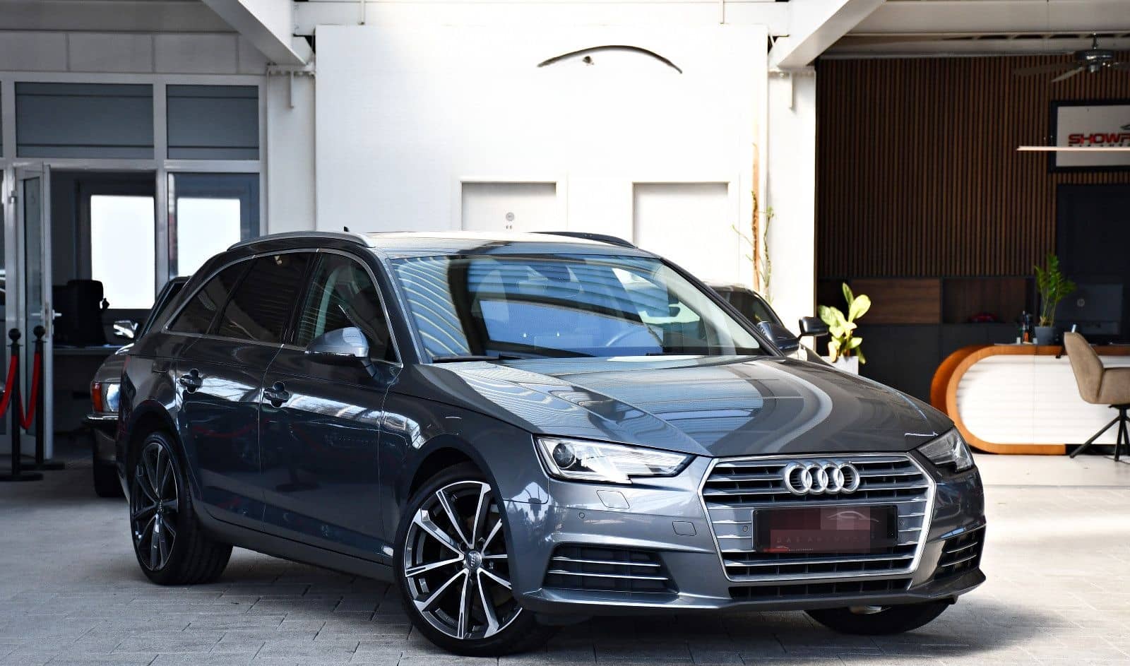 Audi A4 Avant sport Aut. S-Line MMI Virtual Akustik foto 3