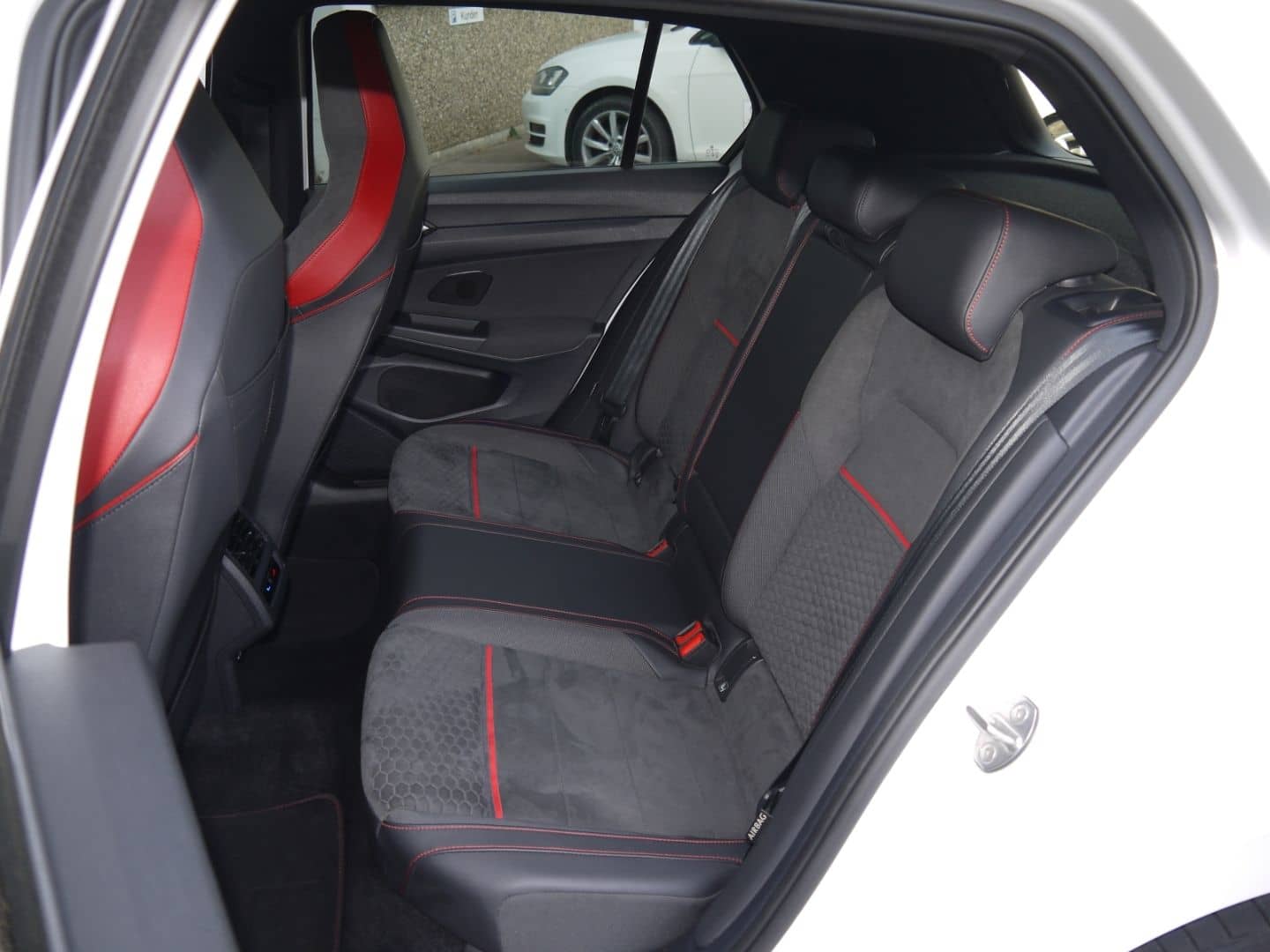 Volkswagen Golf GTI DSG ClubSport NAVI/Matrix/Harman/DCC foto 7