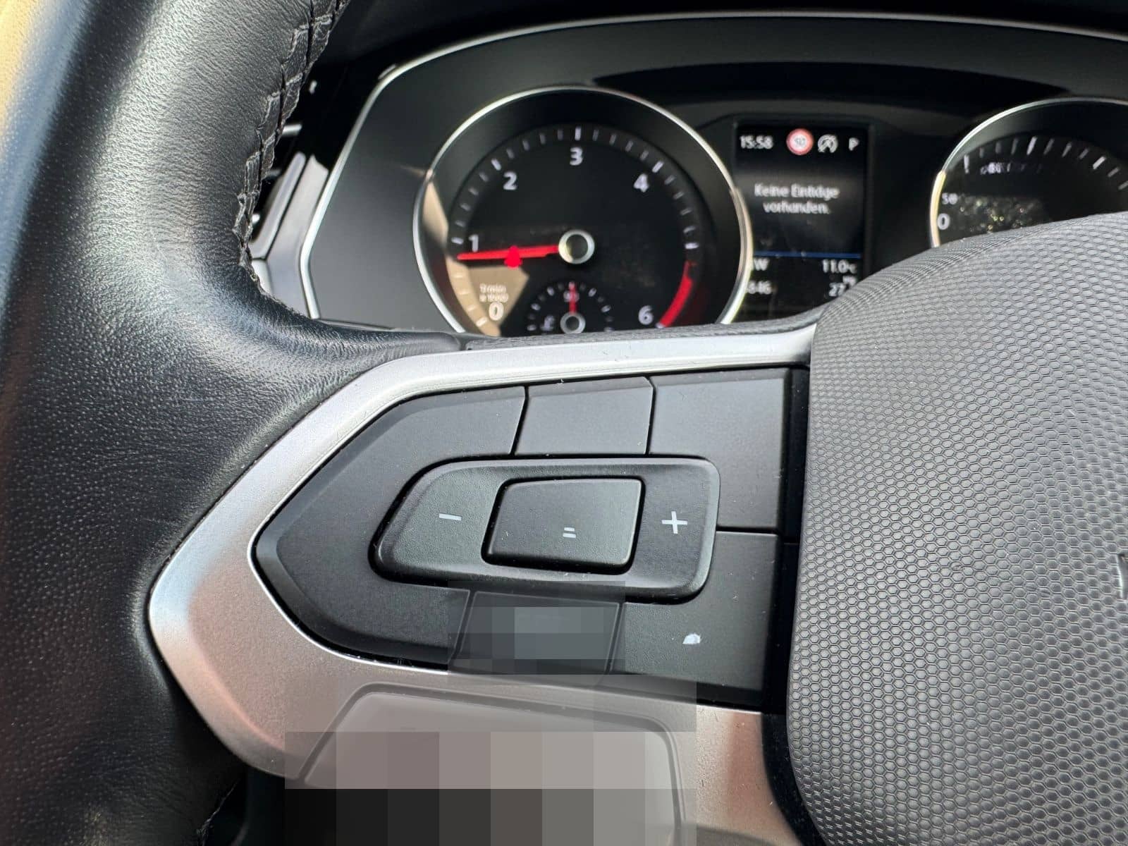 Volkswagen Passat Var Business 2.0TDI AHK Kamera TravelAss foto 12