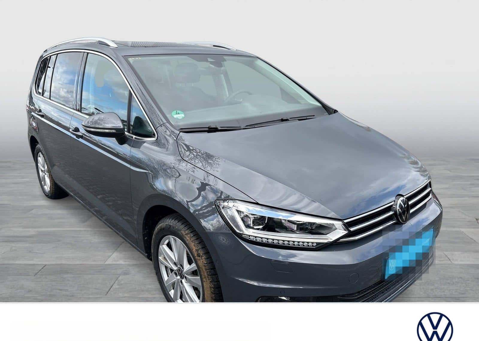 Volkswagen Touran 2.0 HIGHLINE AHK PANO NAVI CARPLAY foto 5