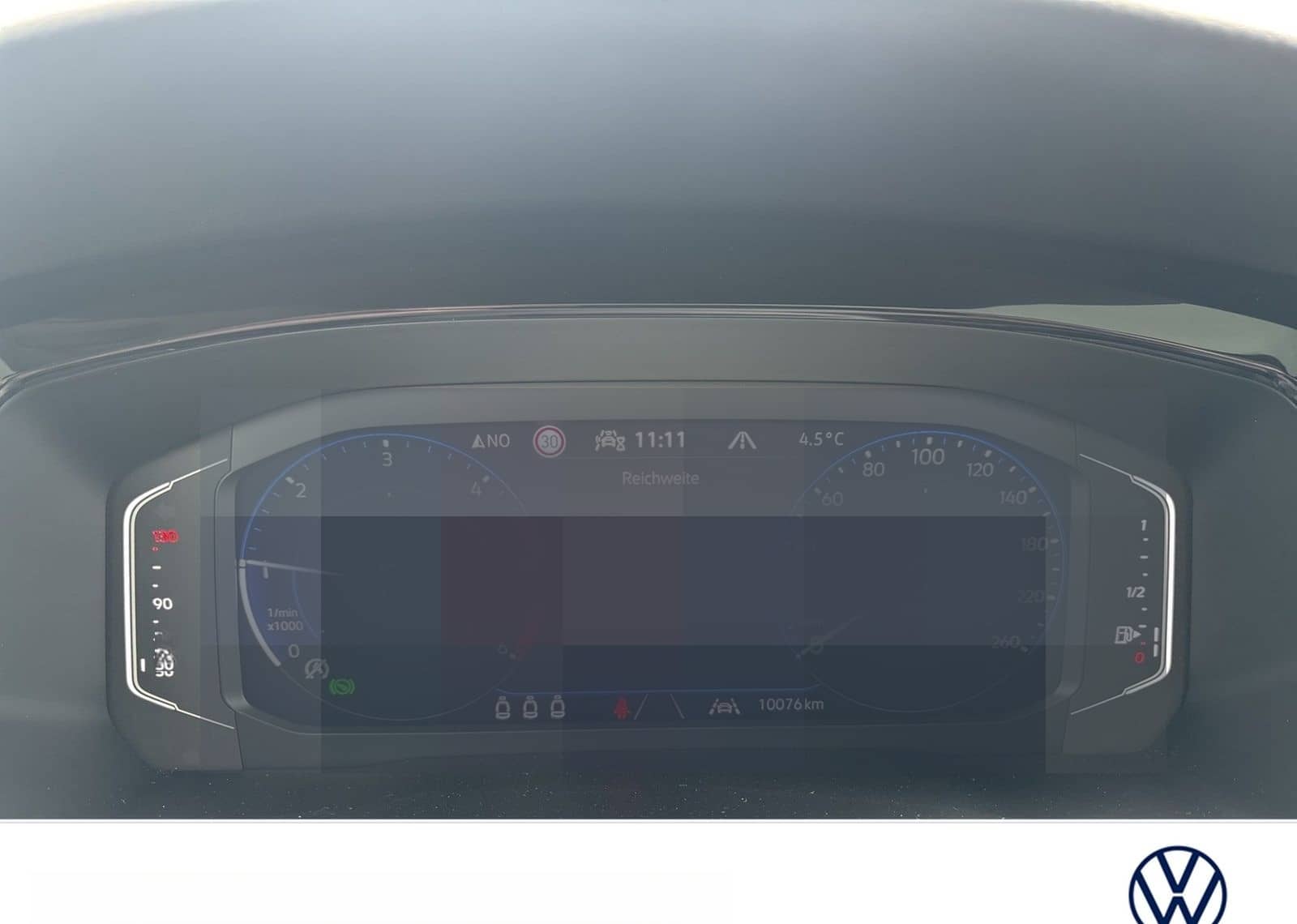 Volkswagen Touran 2.0 HIGHLINE AHK PANO NAVI CARPLAY foto 10