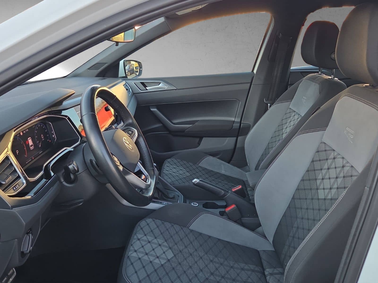 Volkswagen Polo 1.0 TSI 110PS DSG R-Line MatrixLED|Navi|SHZ foto 11